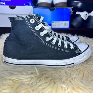 Men’s Black White Shoes Chuck Taylor Converse All Star High Top Sneakers Size 9